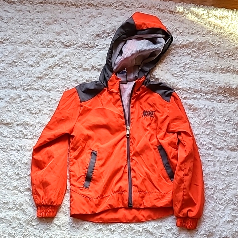 Nike windbreaker for kids size 4T
